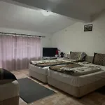 бялата къща Apartman