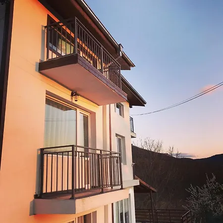 бялата къща 아파트